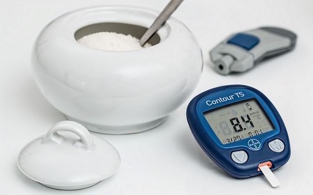 11 أطعمة قليلة السكرفى الدم  يجب تناولها للحفاظ على مستويات السكرمنخفضة .